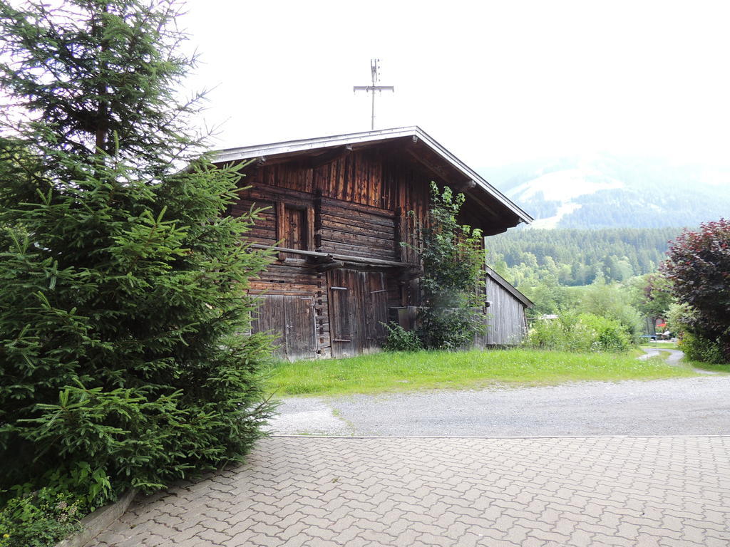 Pension Rosenhof Бриксен-им-Тале Екстериор снимка